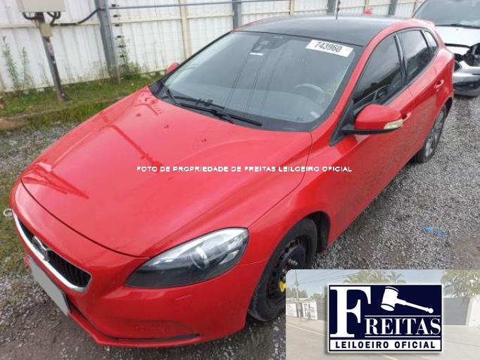 VOLVO V40 13/13 