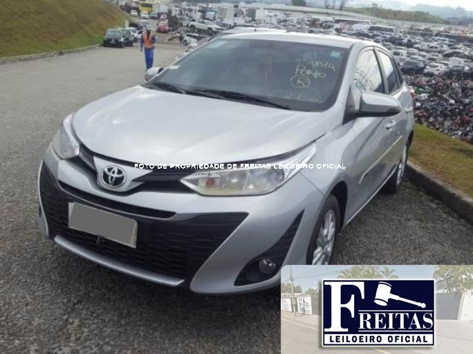 TOYOTA YARIS 19/19