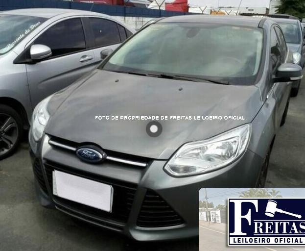 FORD FOCUS SEDAN 13/14